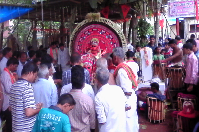 DHOOMAVATHI KOLA